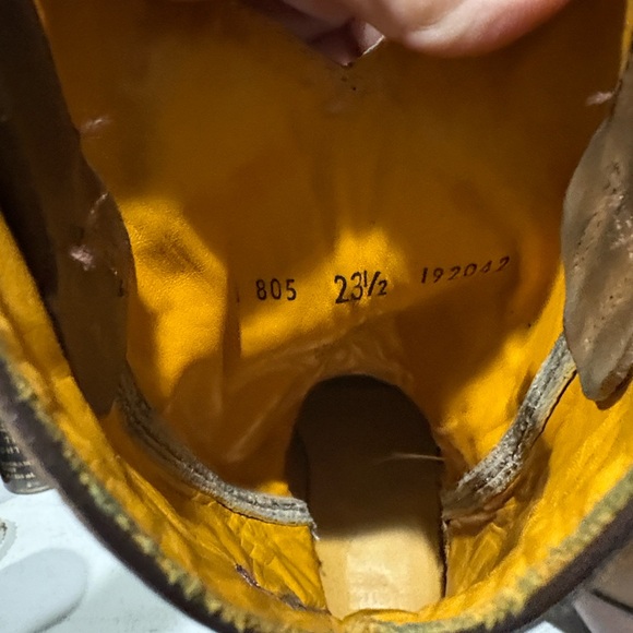 Tan Leather Cowboy Boots - Picture 5 of 7